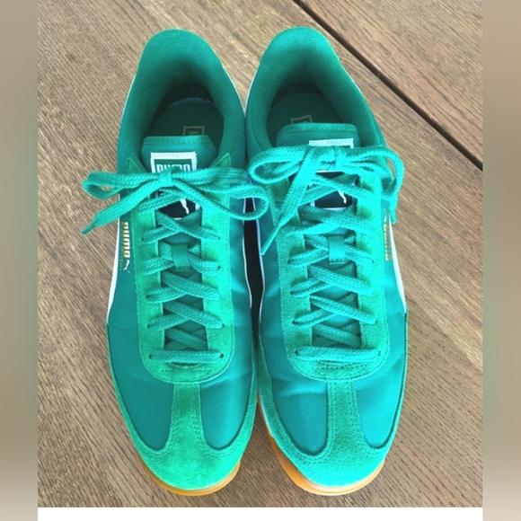 Puma Other - Green Suede Puma Sneakers